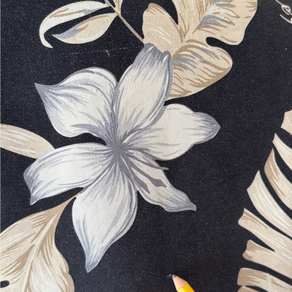 Harley-Davidson Black and Cream Floral Button Down Shirt - Picture 8 of 12